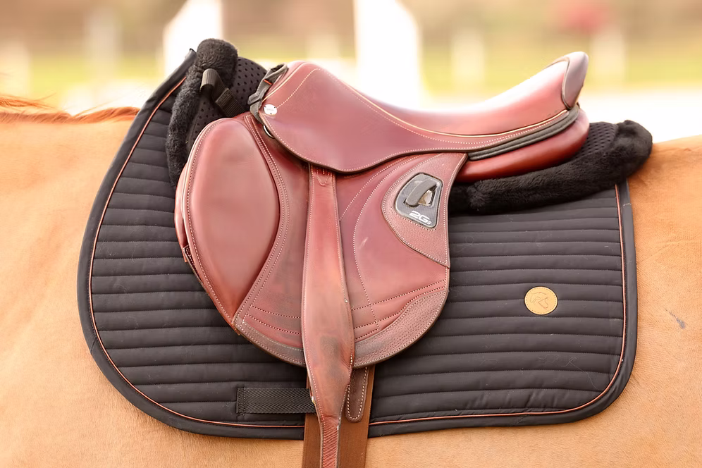 Tapis Horizon noir et marron - Kevin staut collection